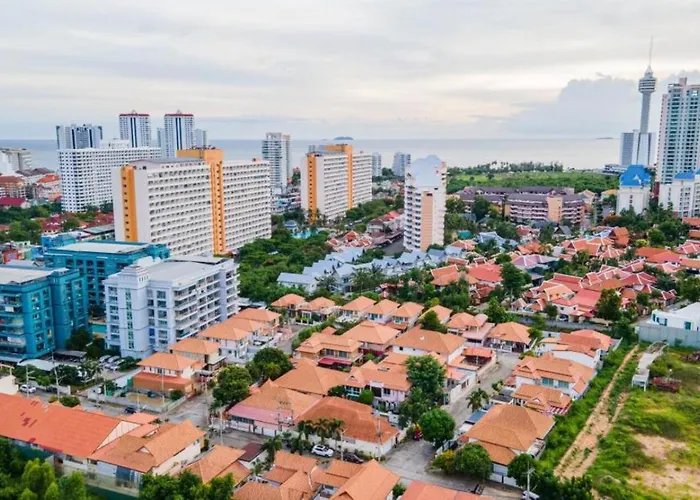 Pool Villa Near Jomtien Beach On Thep Prasit Road