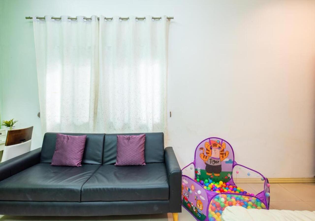 Happy N Joy Pool Вилла *