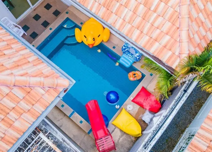 Happy N Joy Pool Villa
