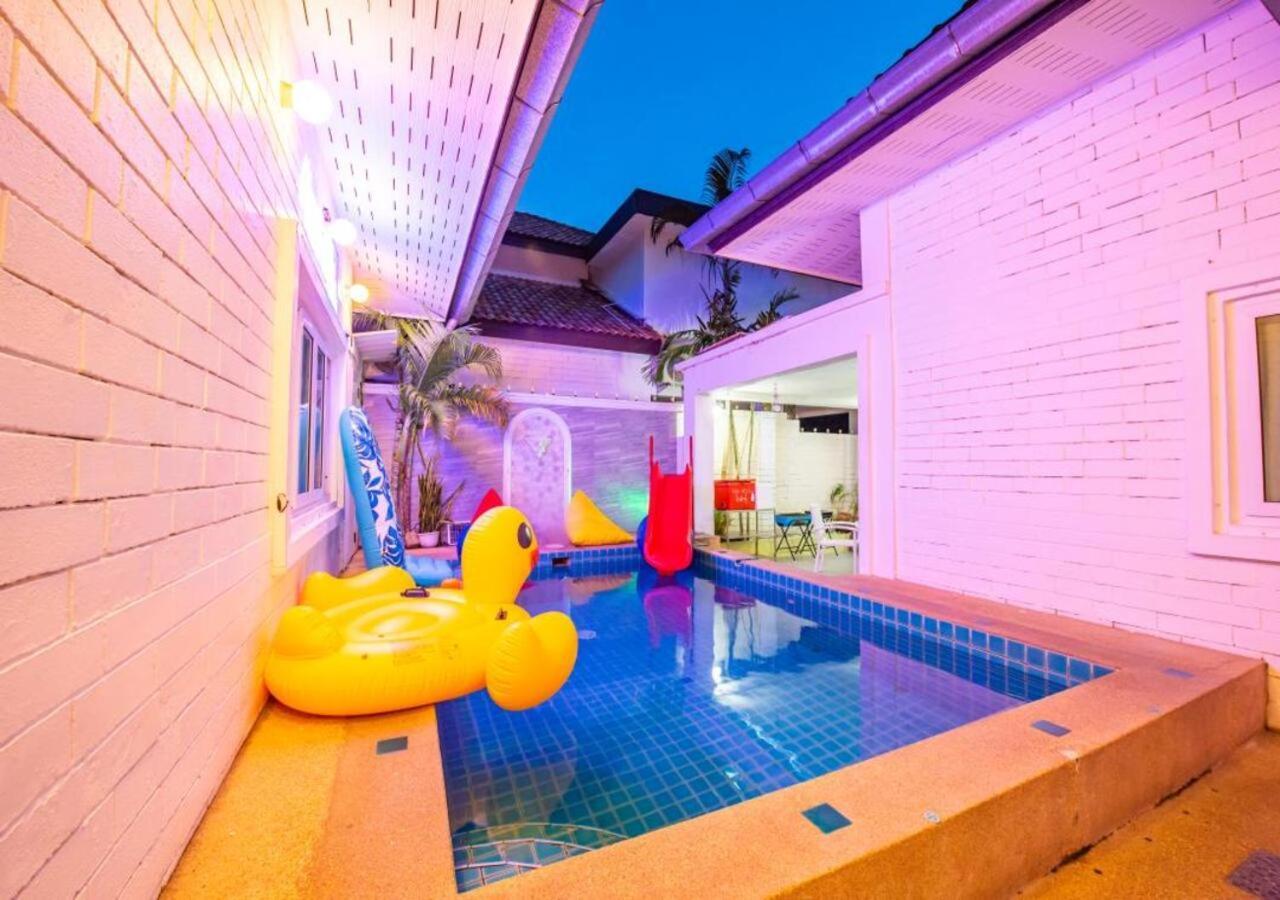Happy N Joy Pool * Pattaya